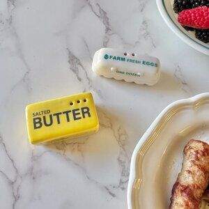 Vintage Inspired Flour & Sugar Ceramic Salt and Pepper Shakers